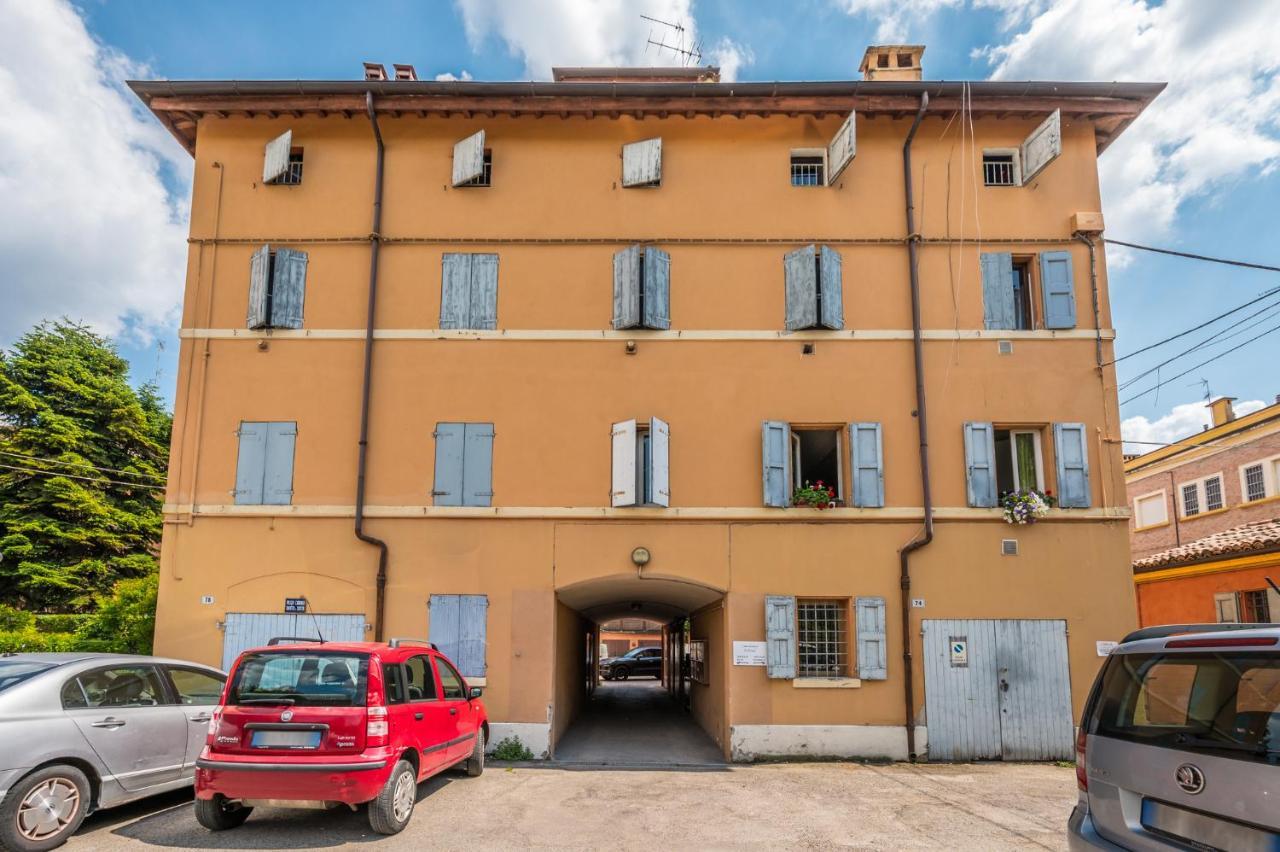 Nella Corte Del Mulino, 1 Passo Dal Centro Con Parcheggio Μόντενα Εξωτερικό φωτογραφία